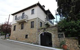 Raise Polydrosos Traditional Getaway